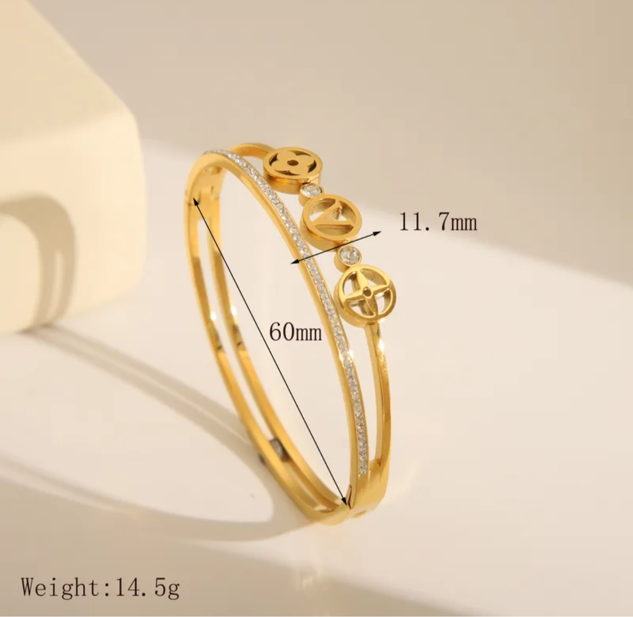 Classic style bracelet