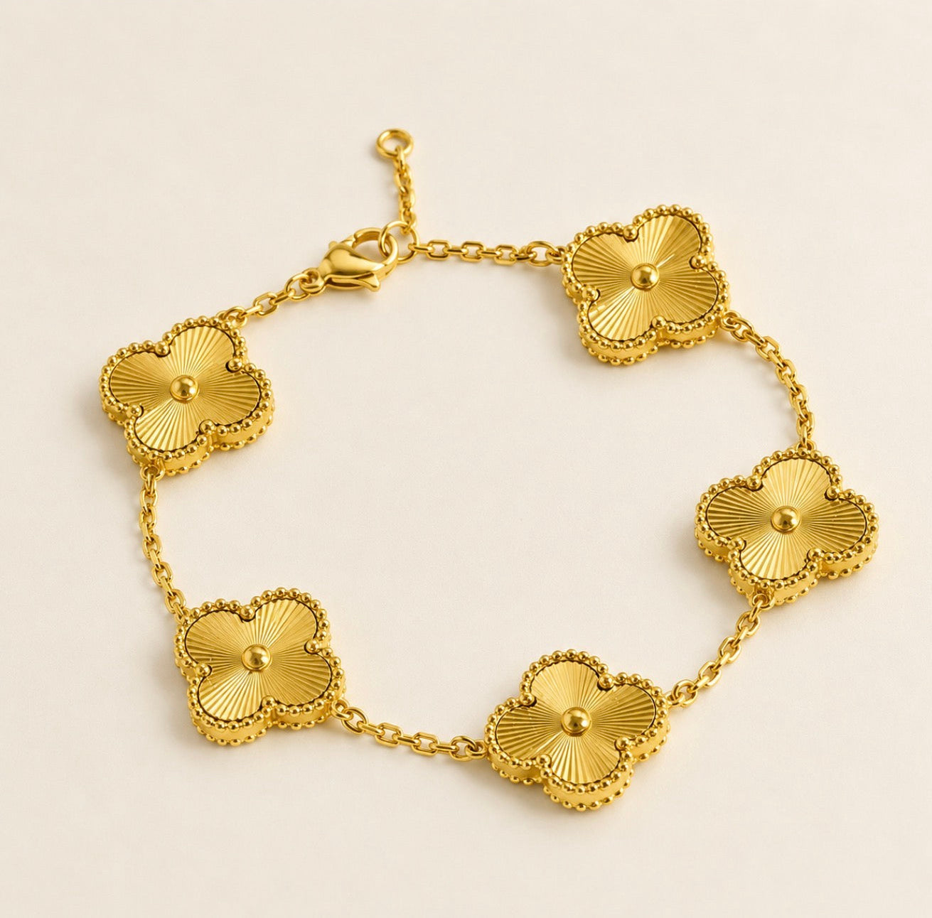 Van Cleef Inspired Gold Clover Bracelet ✨316L stainless steel in perium quality