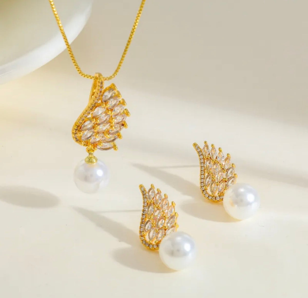 Pearl Petal Jewelry Set ✨18k gold plated stainless
