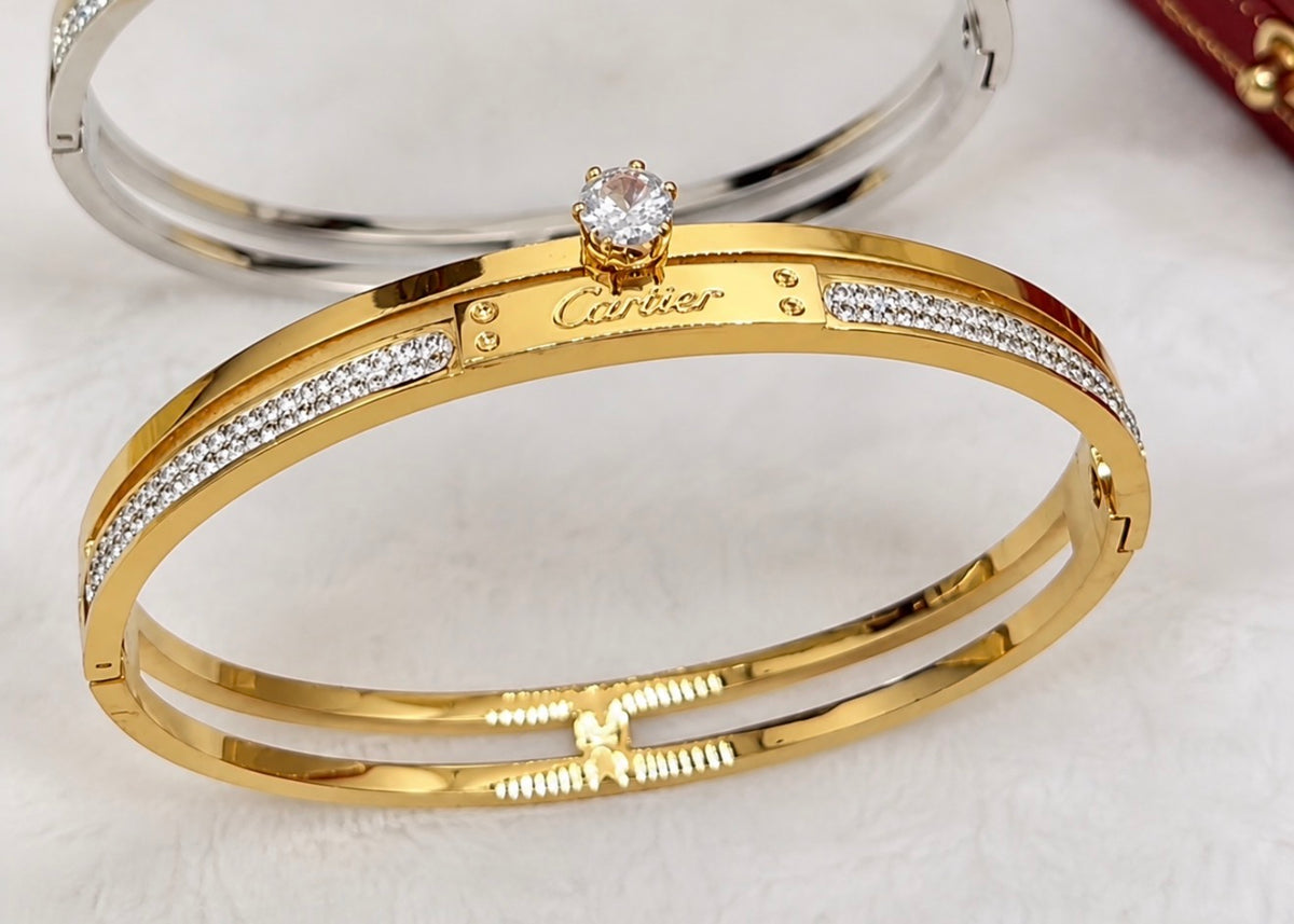 Cartier Diamond Crown Bangle ✨18k gold plated 316L stainless steel