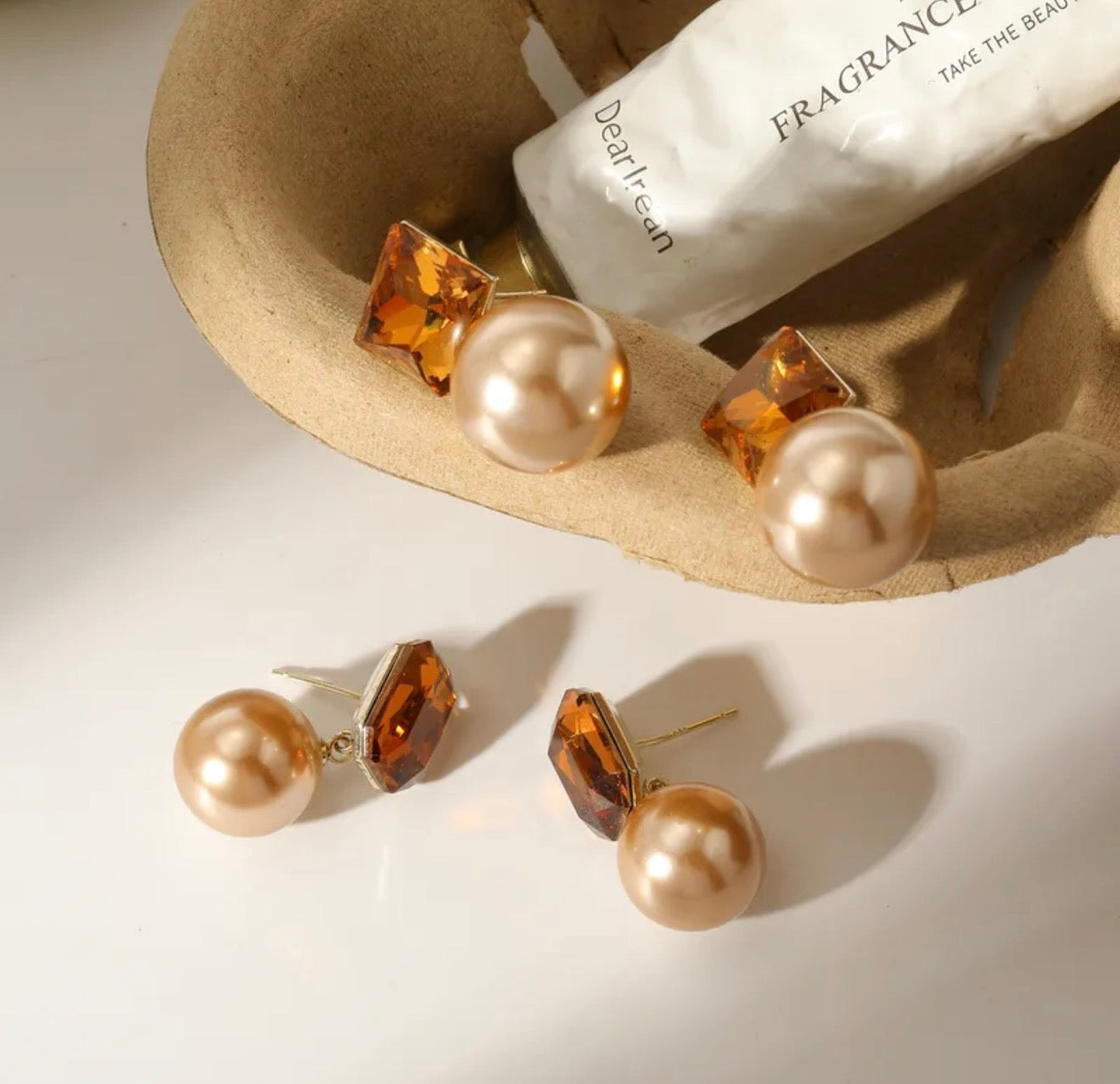 Soft Blush Pearl Shine Earrings in perium look
