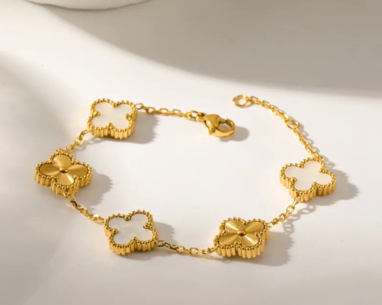Two-Tone Clover Bracelet 316L stainless in premium quality