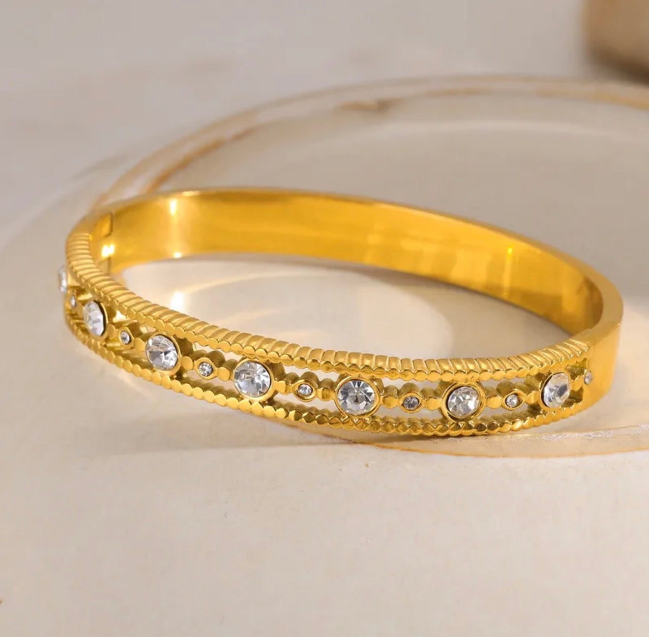 Royal Grace Spark Bracelet stainless 18k gold plated