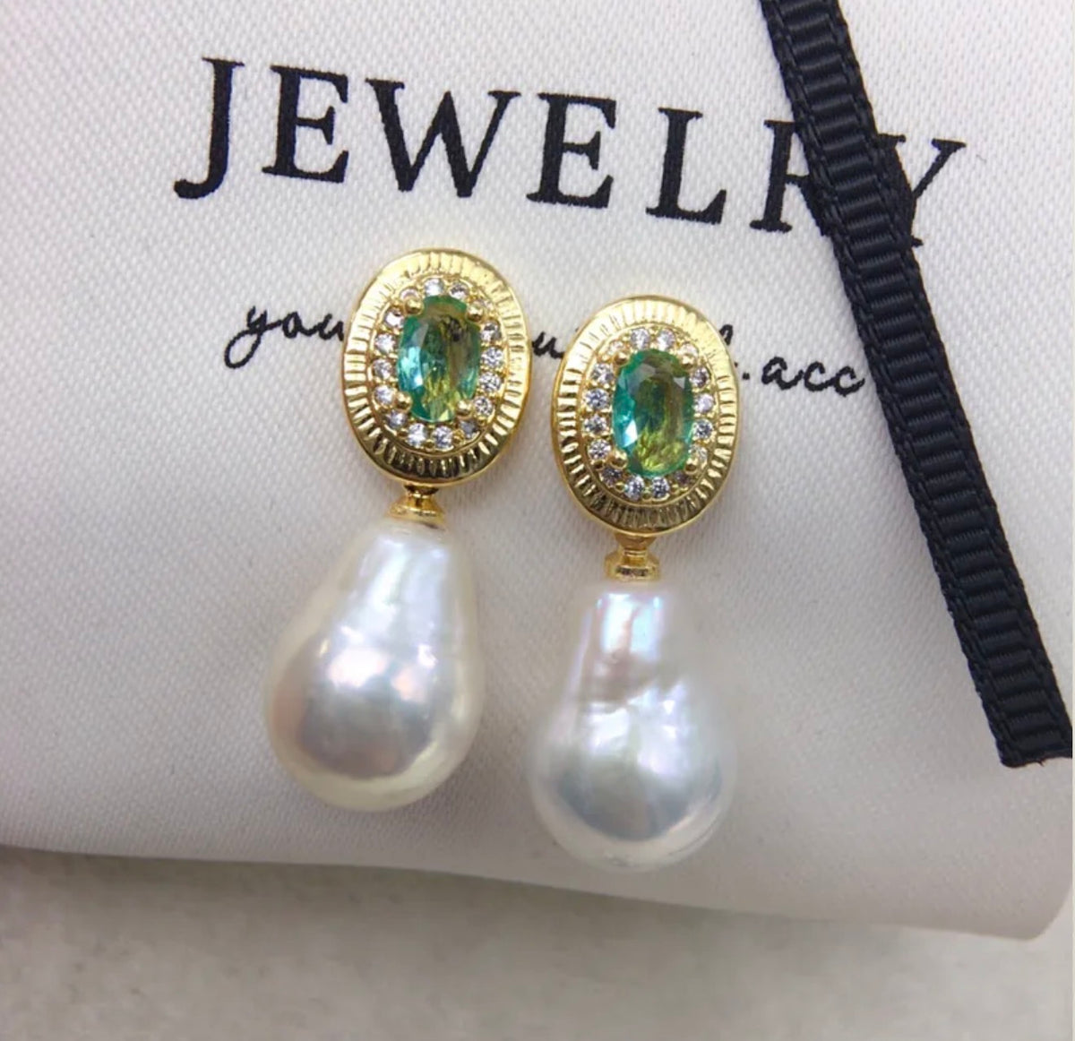Emerald Pearl Drop Earrings made of natural stone ✨perium quality