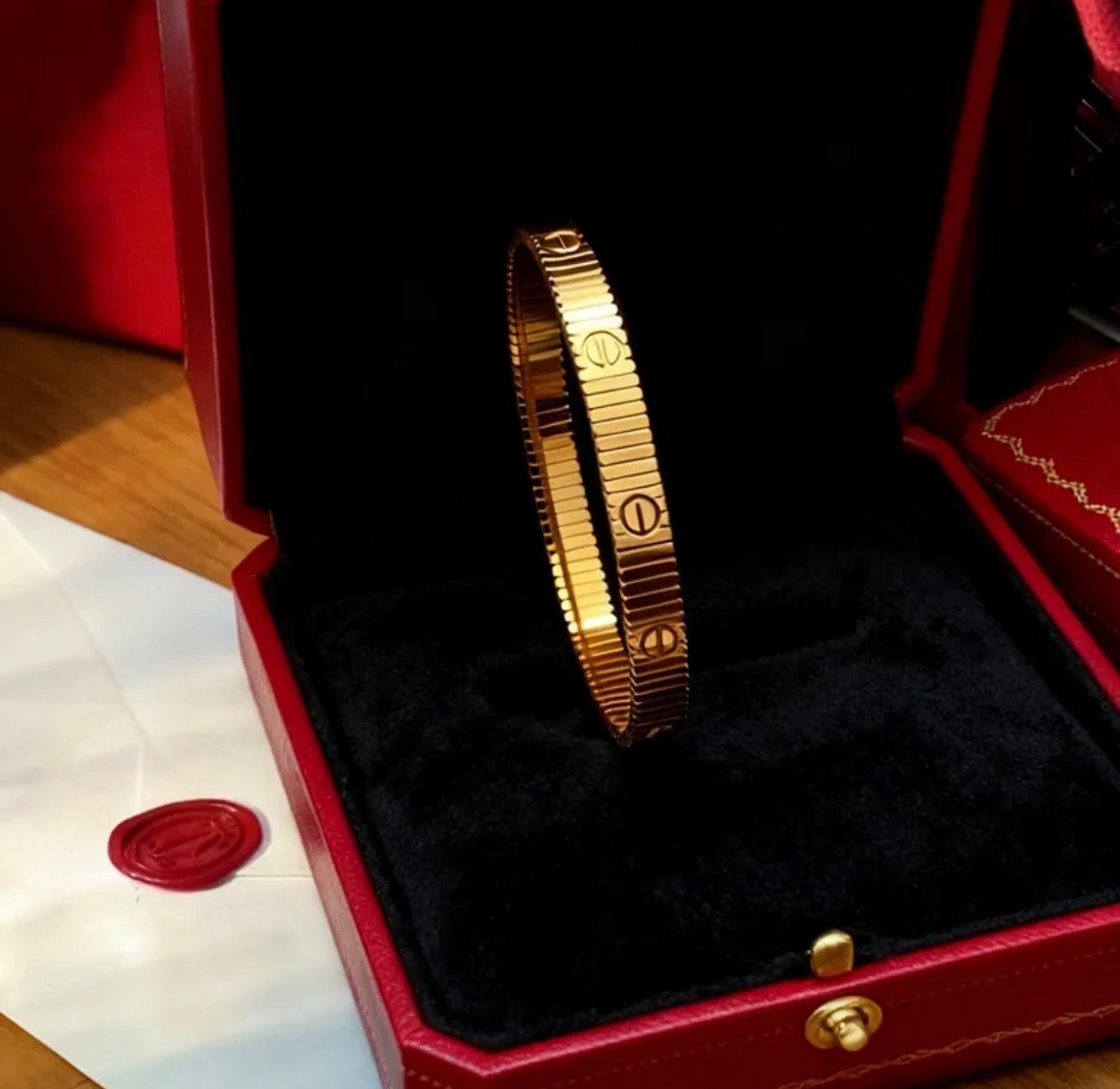 Catier style luxurious bracelet 18k gold plated stainless steel