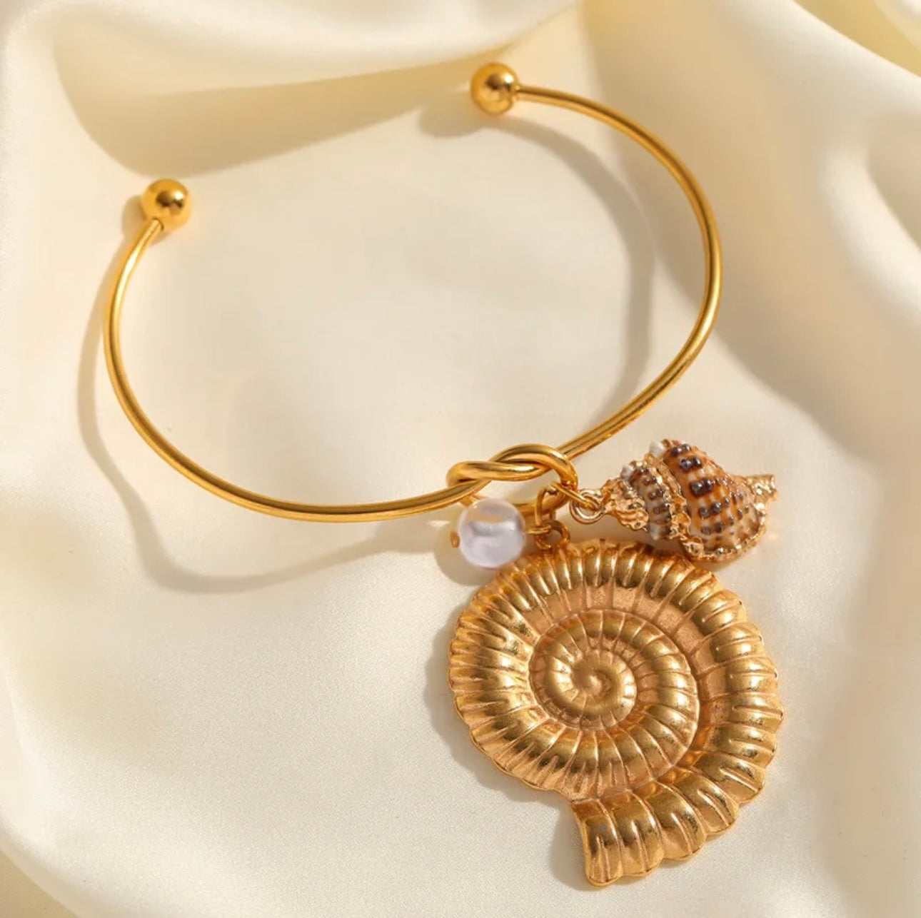 Cute beach style conch bracelet
