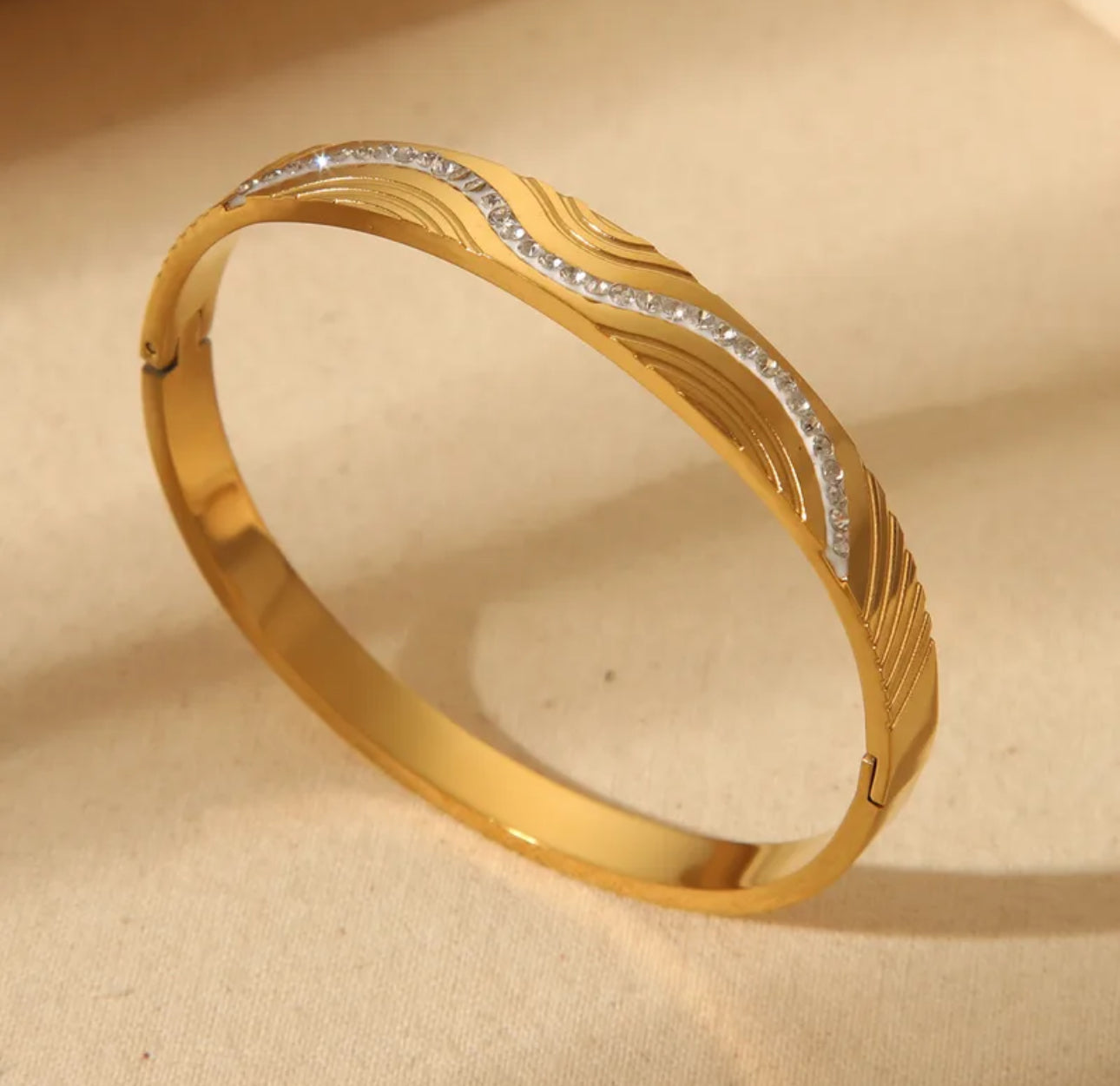 Elegant style 304 stainless steel 18k gold plated bracelet