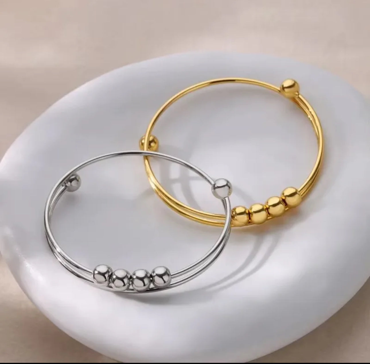 Gorgeous daily wear brangle 304 stainless steel 18k gold plated (golden)