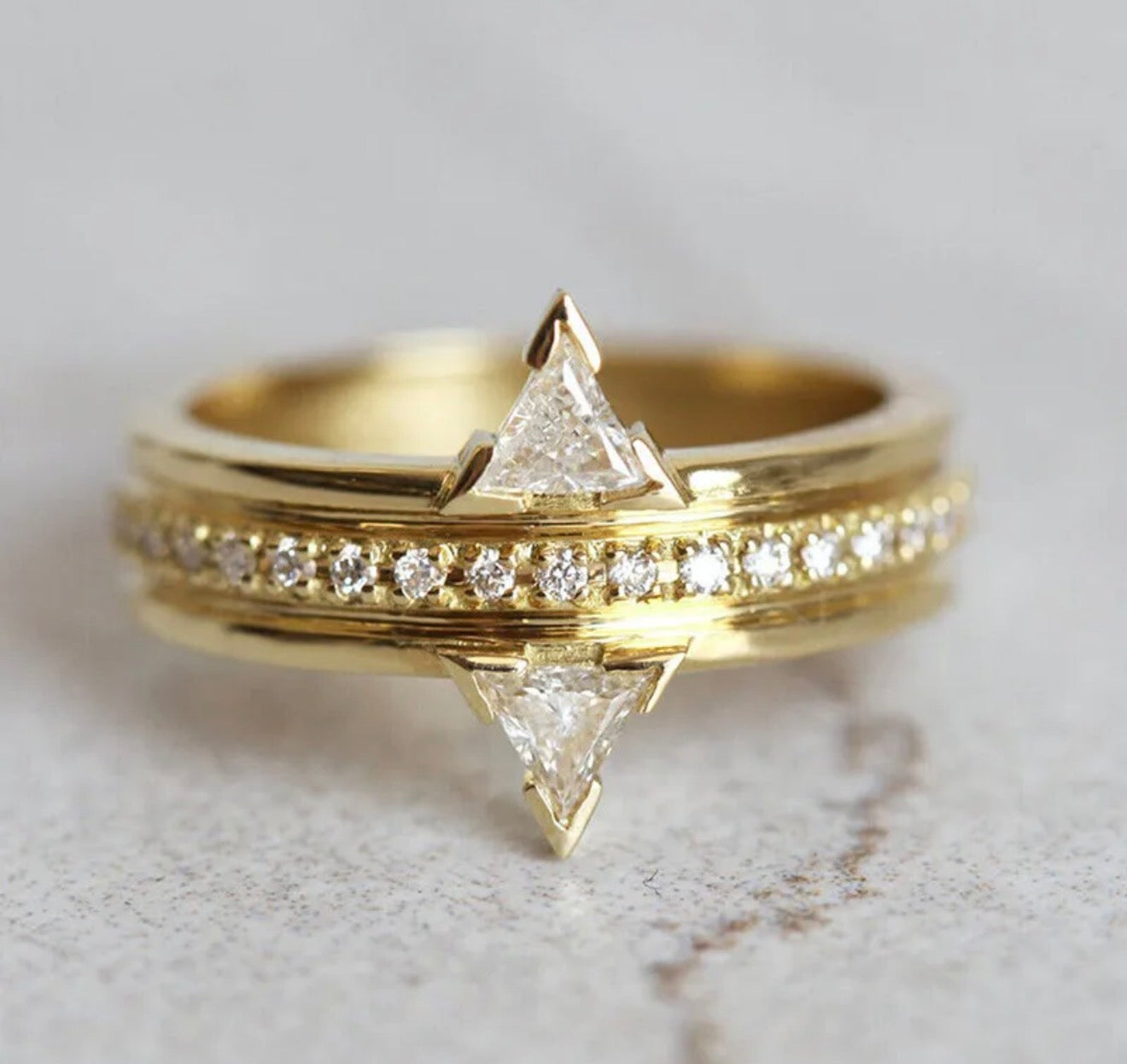 Golden Arrow Sparkle Ring ✨18k gold plated 316L stainless steel