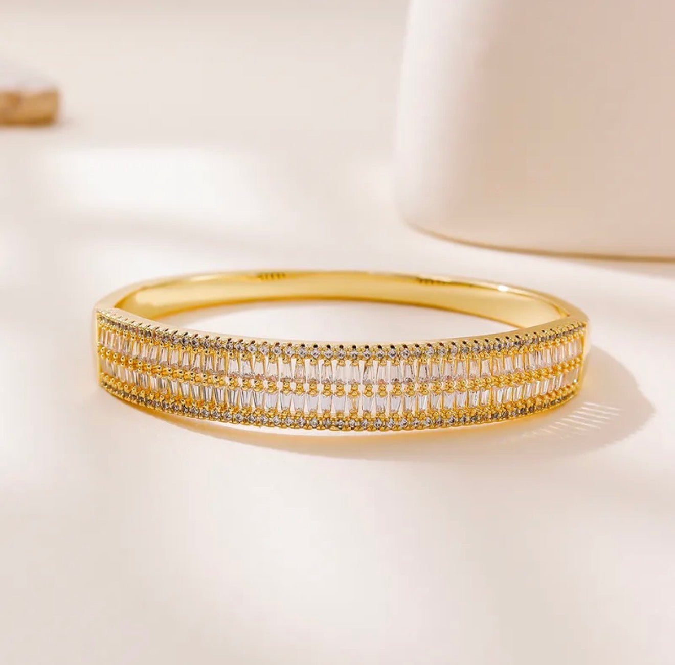 Majestic Baguette Line Bracelet 18k gold plated stainless steel