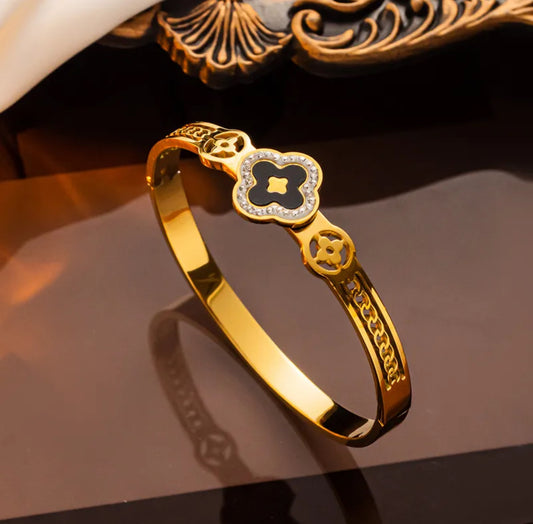 Modern style black flower golden bracelet 304 stainless steel 18k gold plated