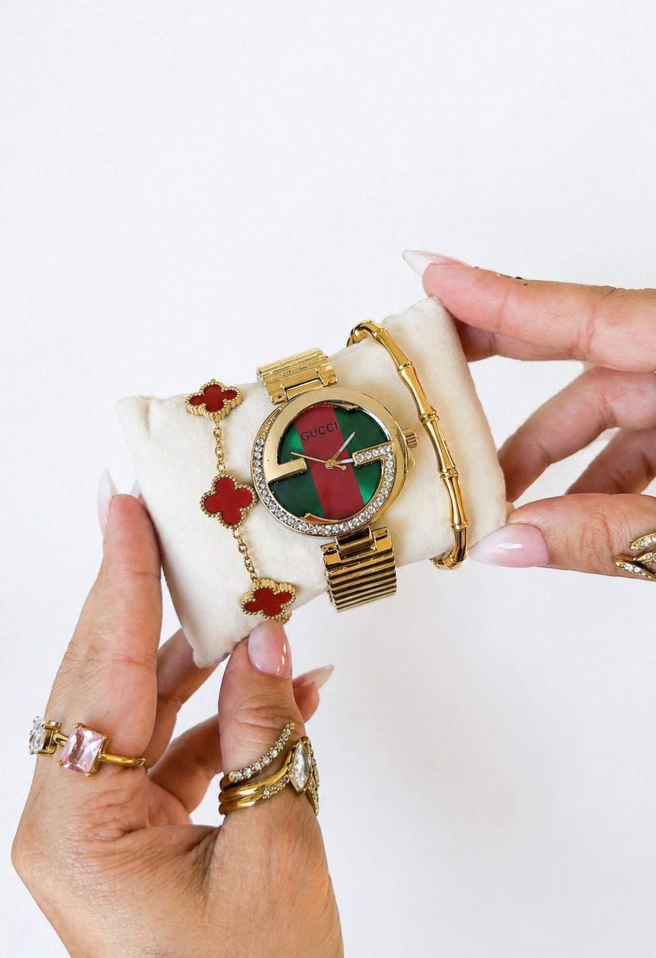 Gucci luxurious combo in perium quality stainless waterproof with 18k gold plated bracelets