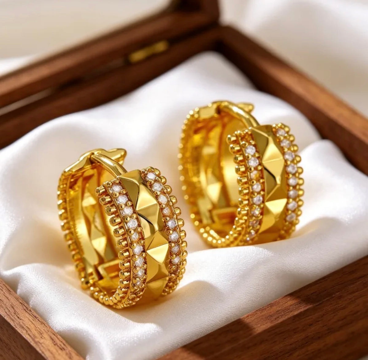 Golden Glam Hoop Earrings ✨18k gold plated stainless steel