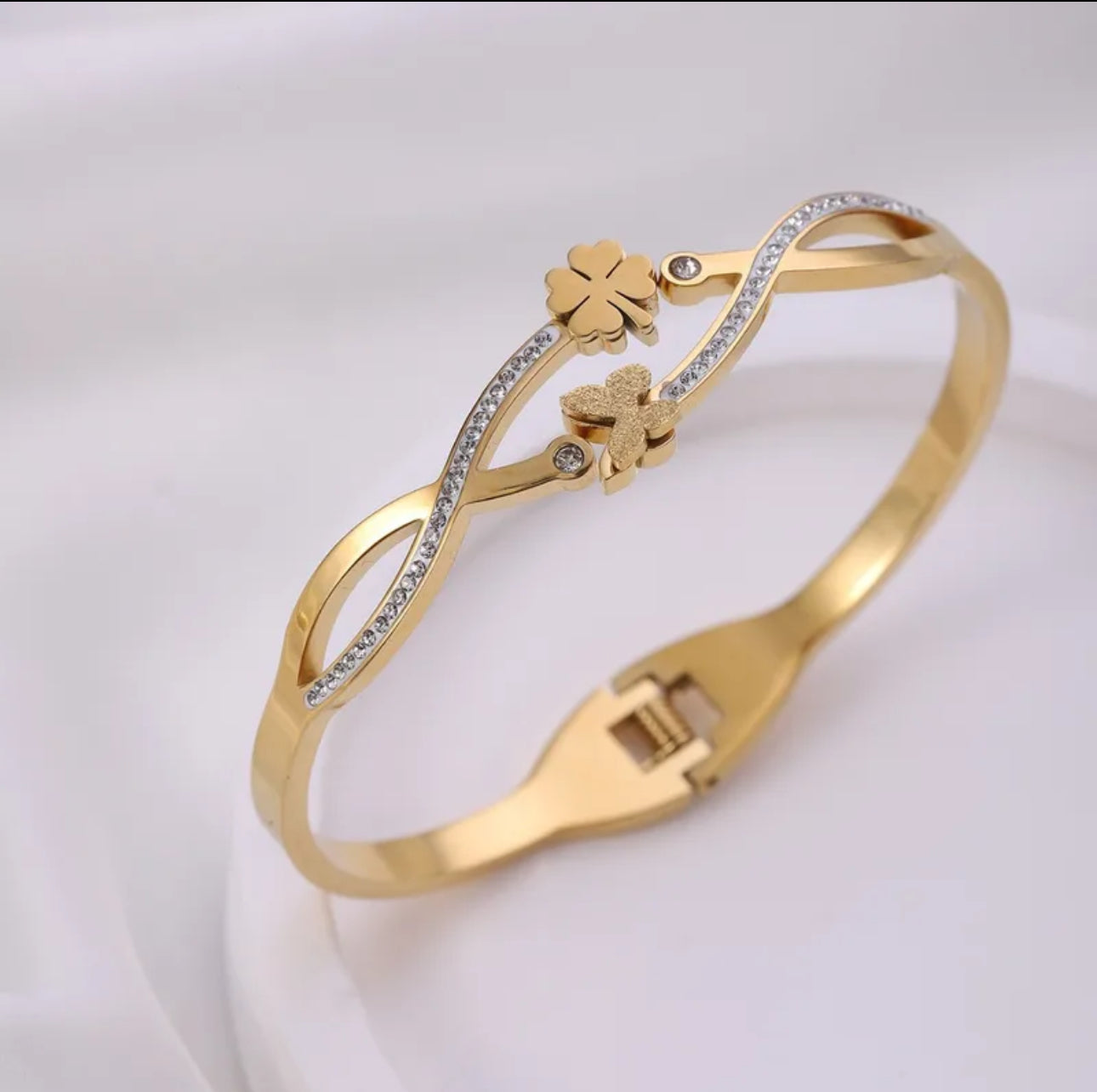 Elegant four leaf clover 304 stainless steel 18k gold plated bracelet