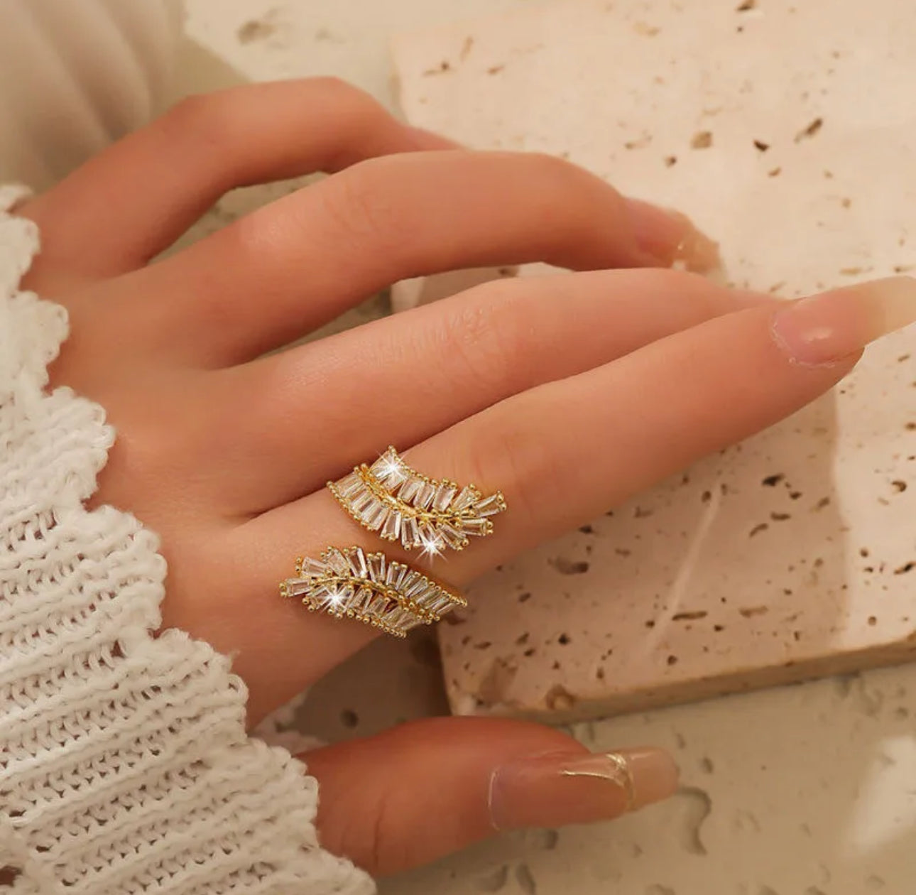 Vintage style white stones 18k gold plated ring