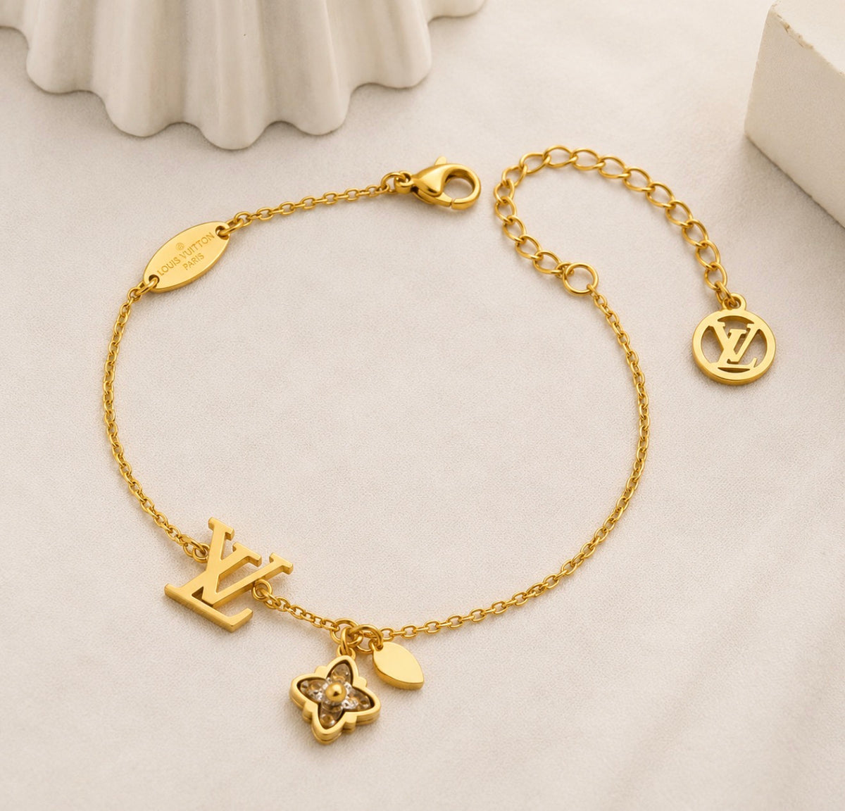 LV Golden Charm Bracelet ✨316L stainless steel