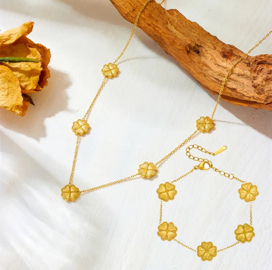 Pvd coated real gold plated 18k gold four clover 304 stainless steel bracelet and necklace set