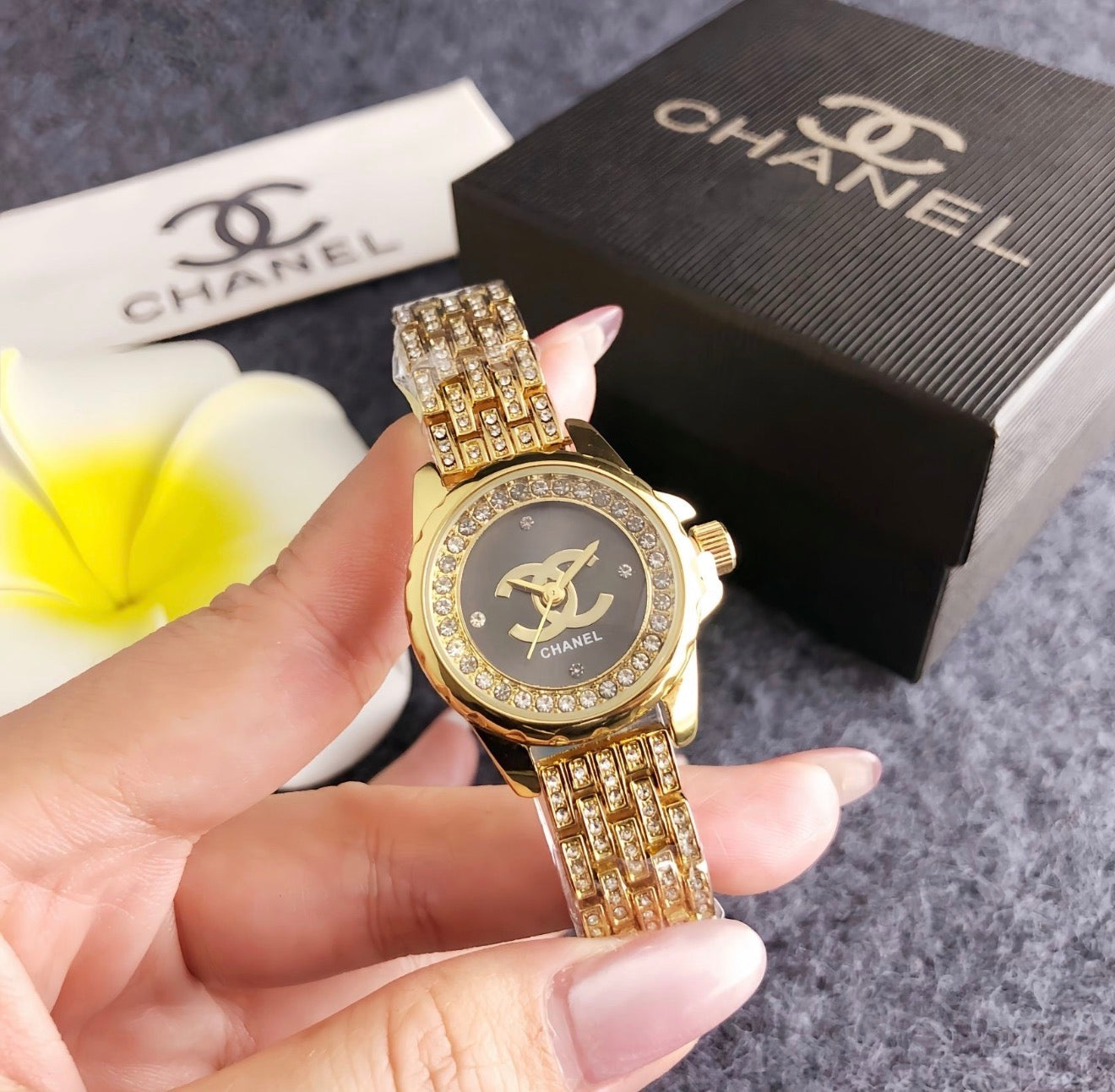 Luxurious chanel watches in perium quality stainless waterproof