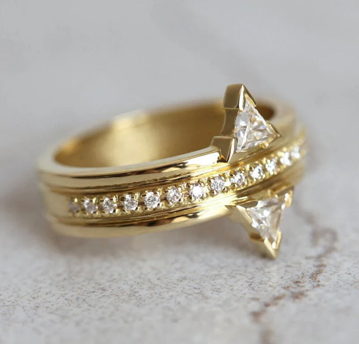 Golden Arrow Sparkle Ring ✨18k gold plated 316L stainless steel