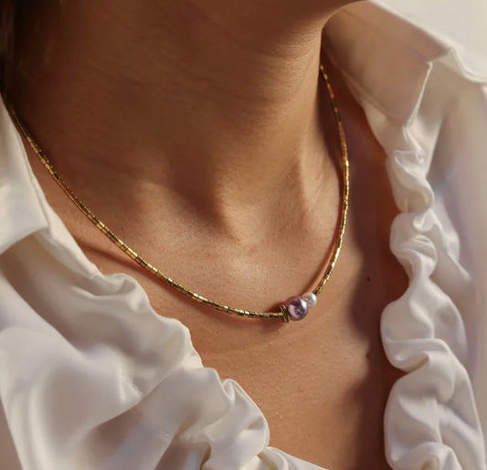 minimal luxury pearl chain necklace — very clean, classy & high-end