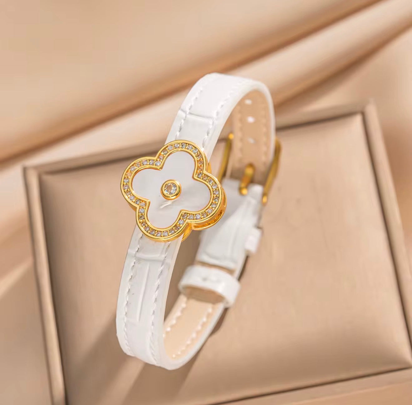 White Clover Luxe Bracelet luxurious finish