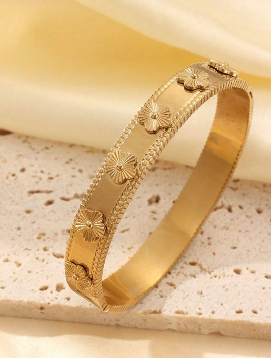 Golden flower bracelet 304 stainless steel 18k gold plated bracelet