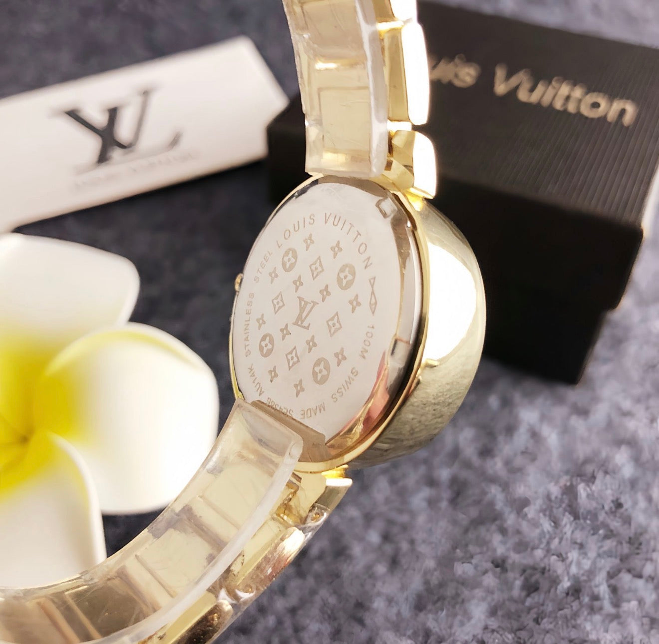 Classic Monogram Glow LV Watch in perium quality stainless