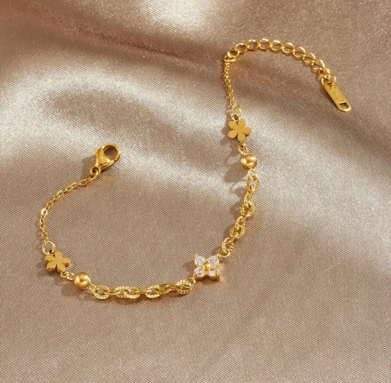 Golden Blossom Charm Bracelet stainless 18k gold plated