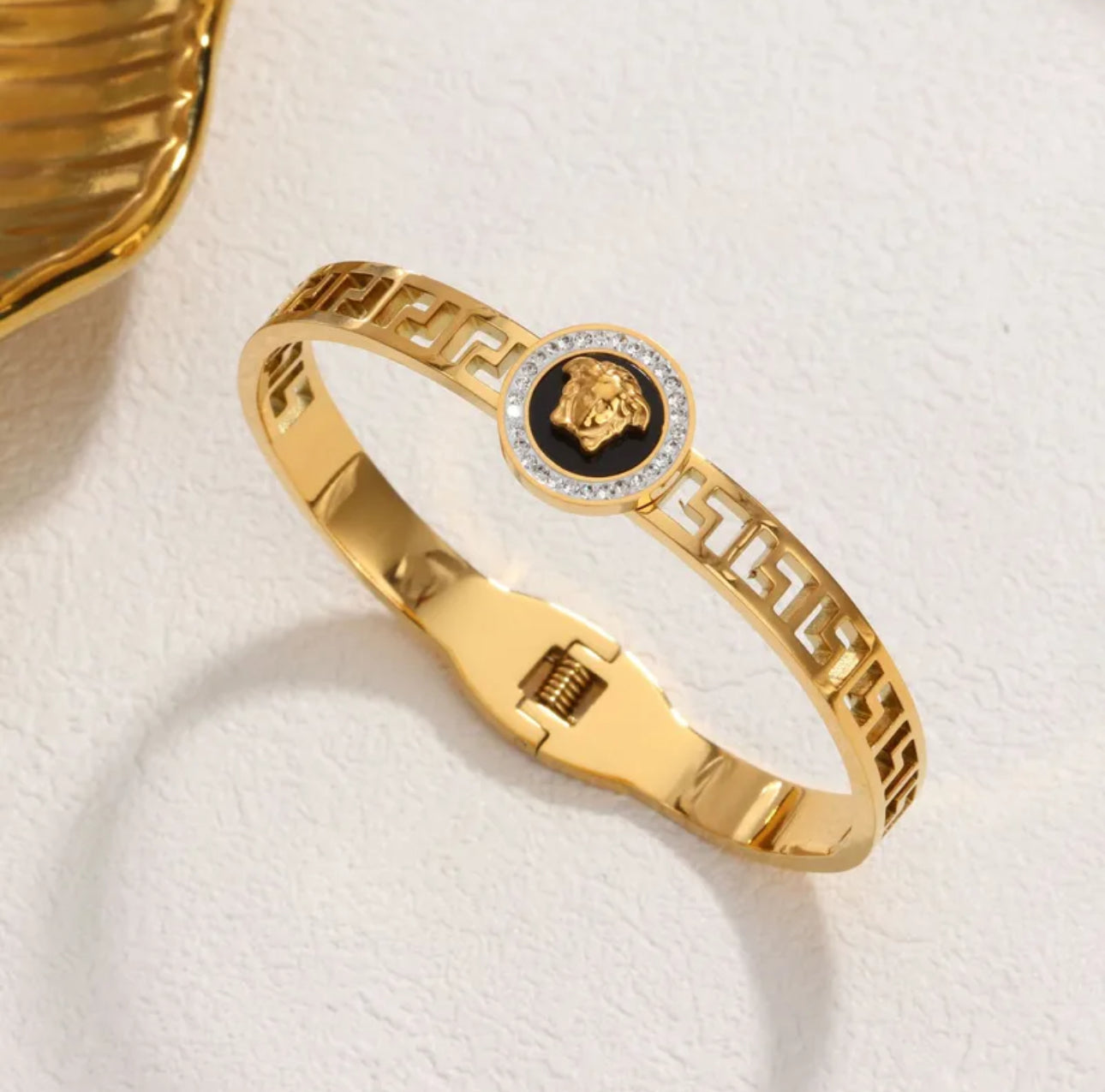 Luxurious Versace bracelet 304 stainless 18k gold plated