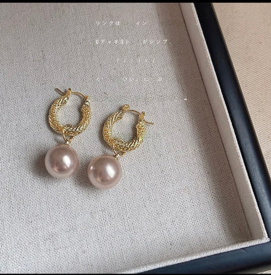 Minimalist styling earings