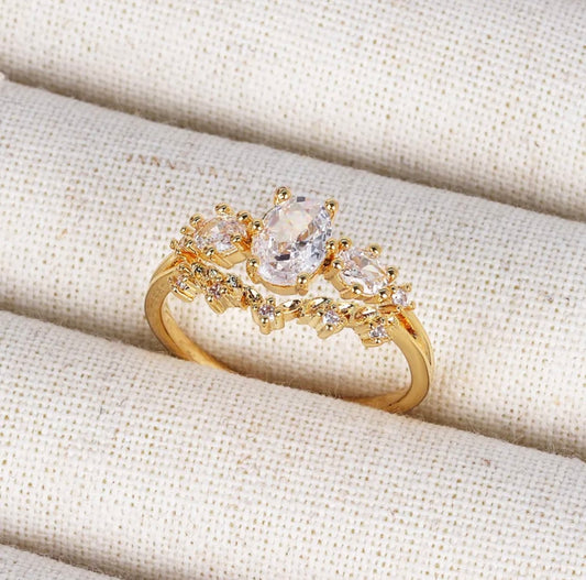 Golden white stone unique ring