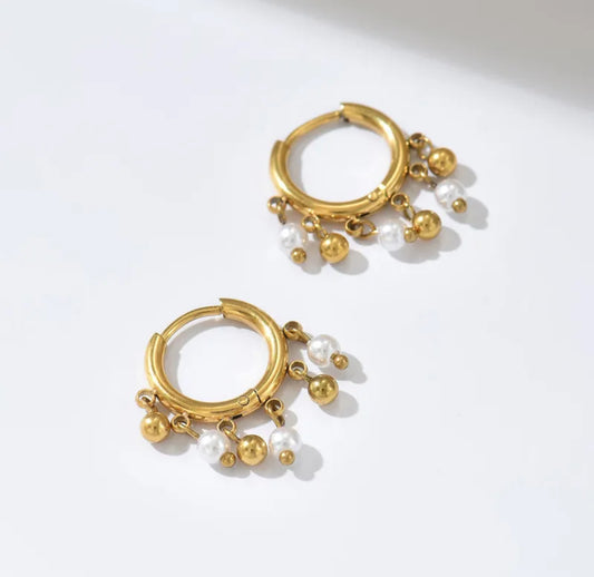 Little stone hanging earrings 18k gold plated