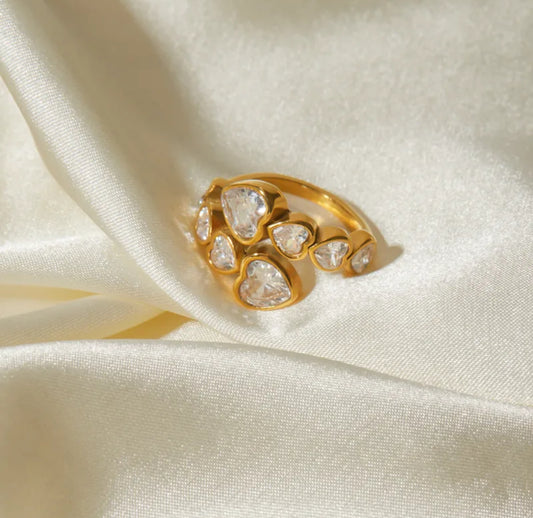 Luxurious stones ring 18k gold plated