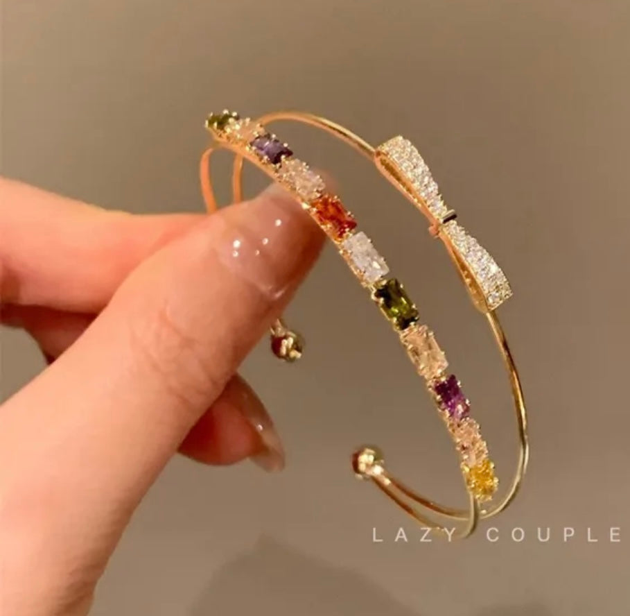 Twinkle touch jewel