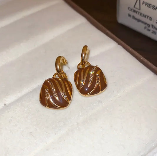 Molten cocoa drops earrings