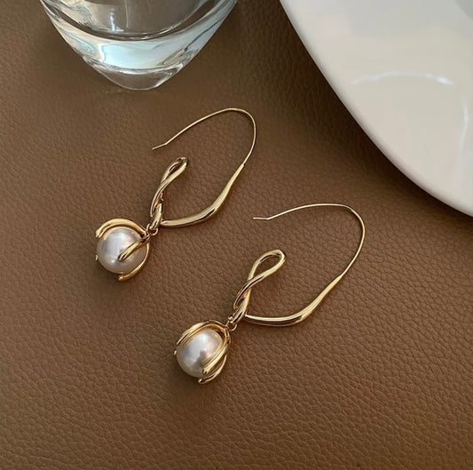 Retro geometric earrings