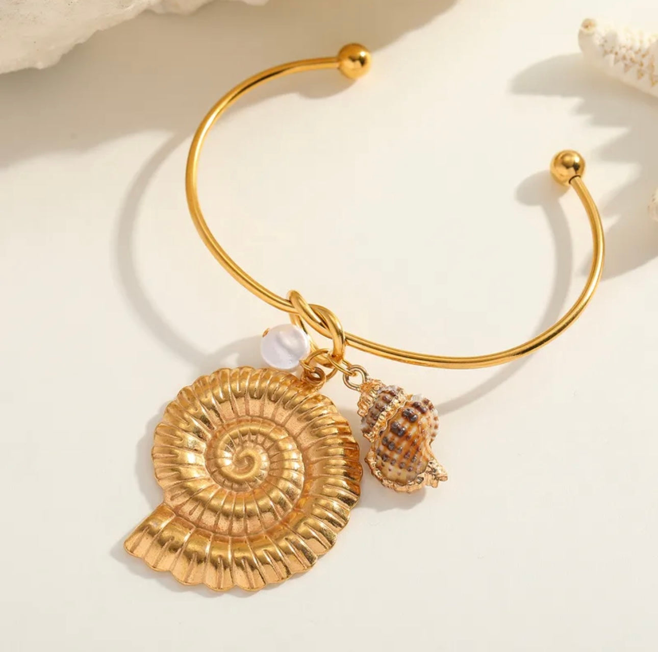 Cute beach style conch bracelet