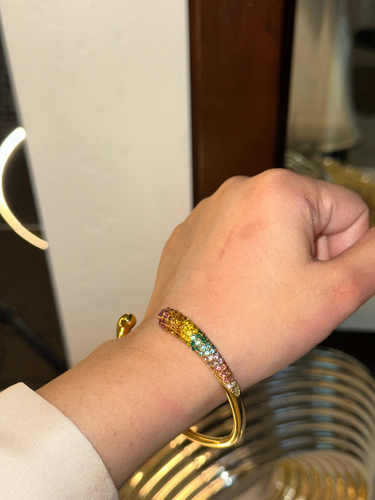 Mixing stones bracelet
